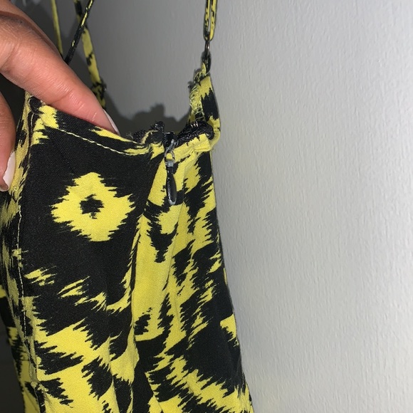 Adjustable short romper - Picture 3 of 4